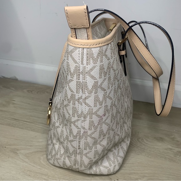 Michael Kors Jet Set Travel Medium Top Zip Multifunction Tote - Picture 2 of 15